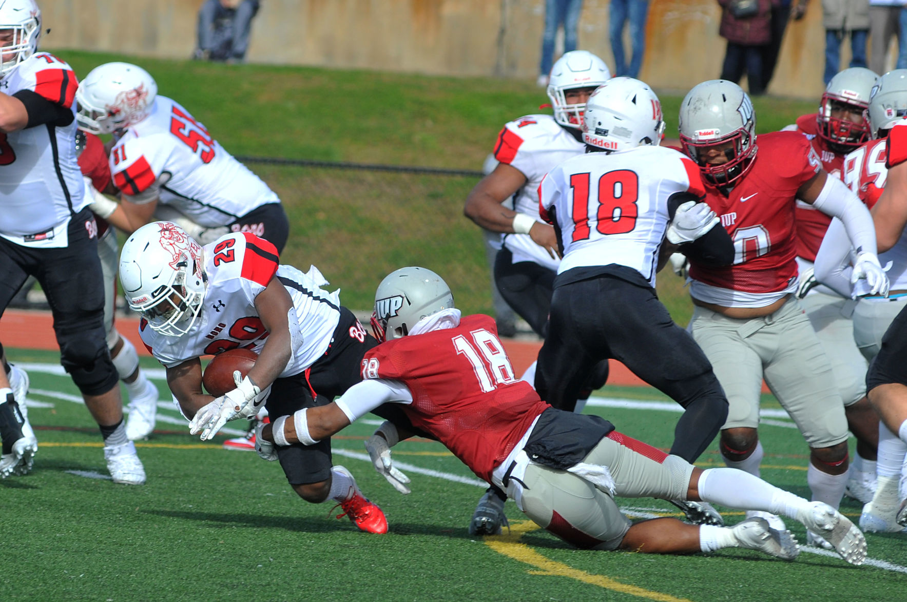 IUP 35, Edinboro 6 804